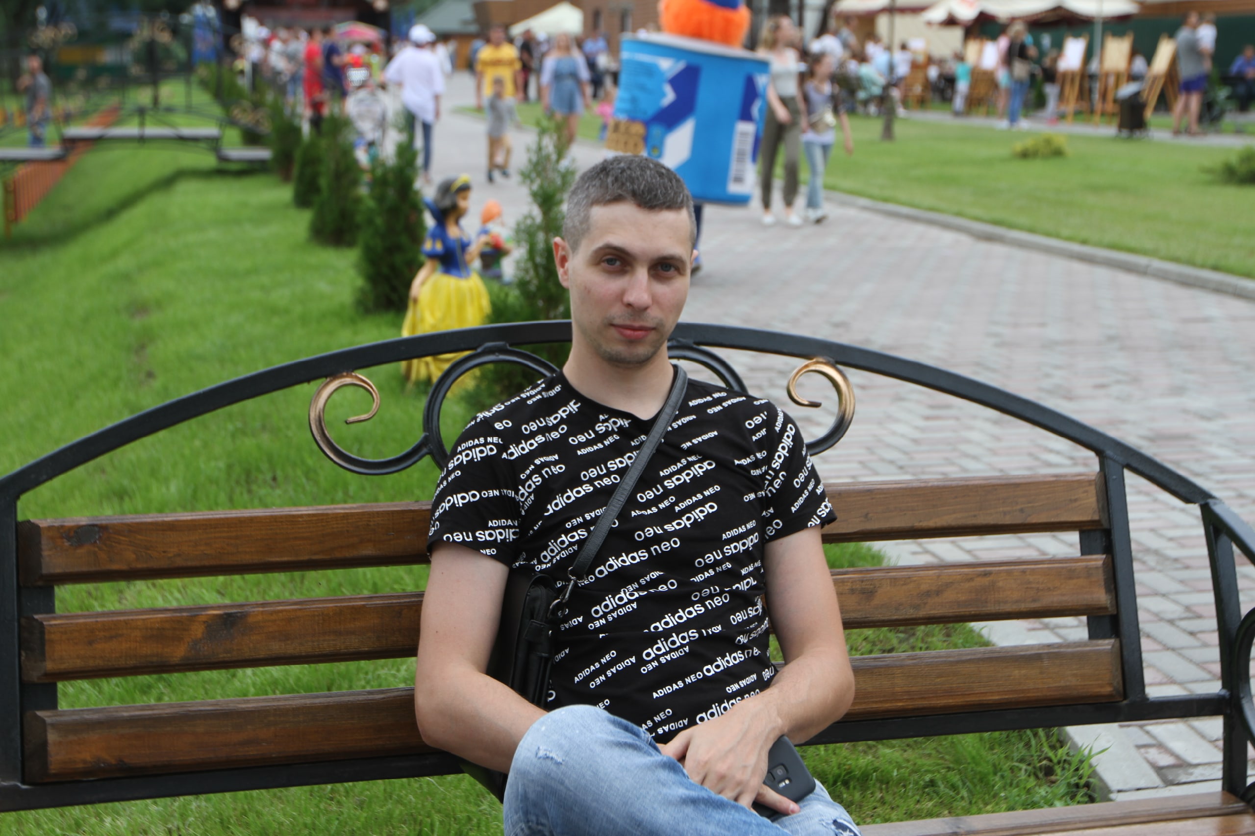 mra4ela profile picture